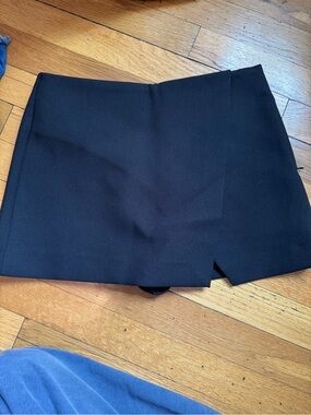 Zara Black Skort